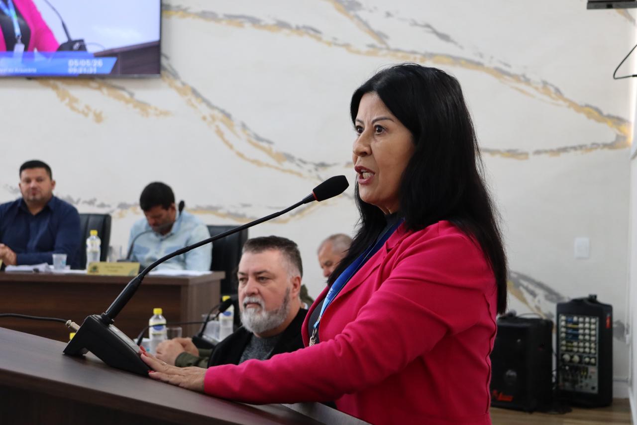 Câmara de Araucária apresenta nova Procuradora da Mulher durante a 54ª Sessão Ordinária
