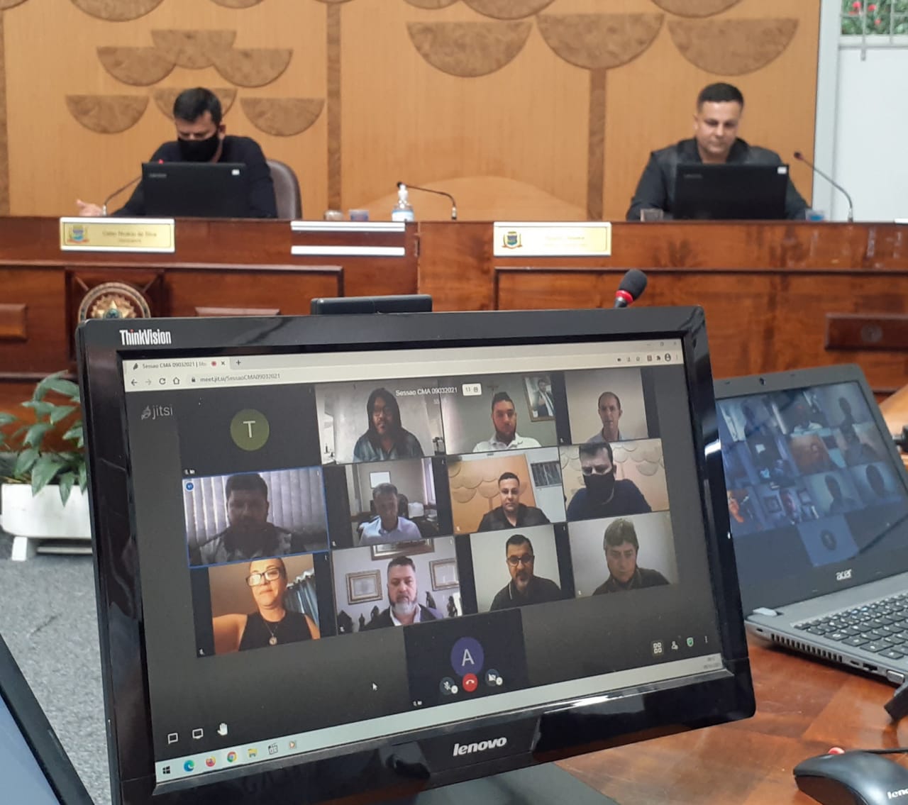 Em Sessão histórica, vereadores discutem sobre projeto de destinação de verba para compra de vacinas contra a Covid-19