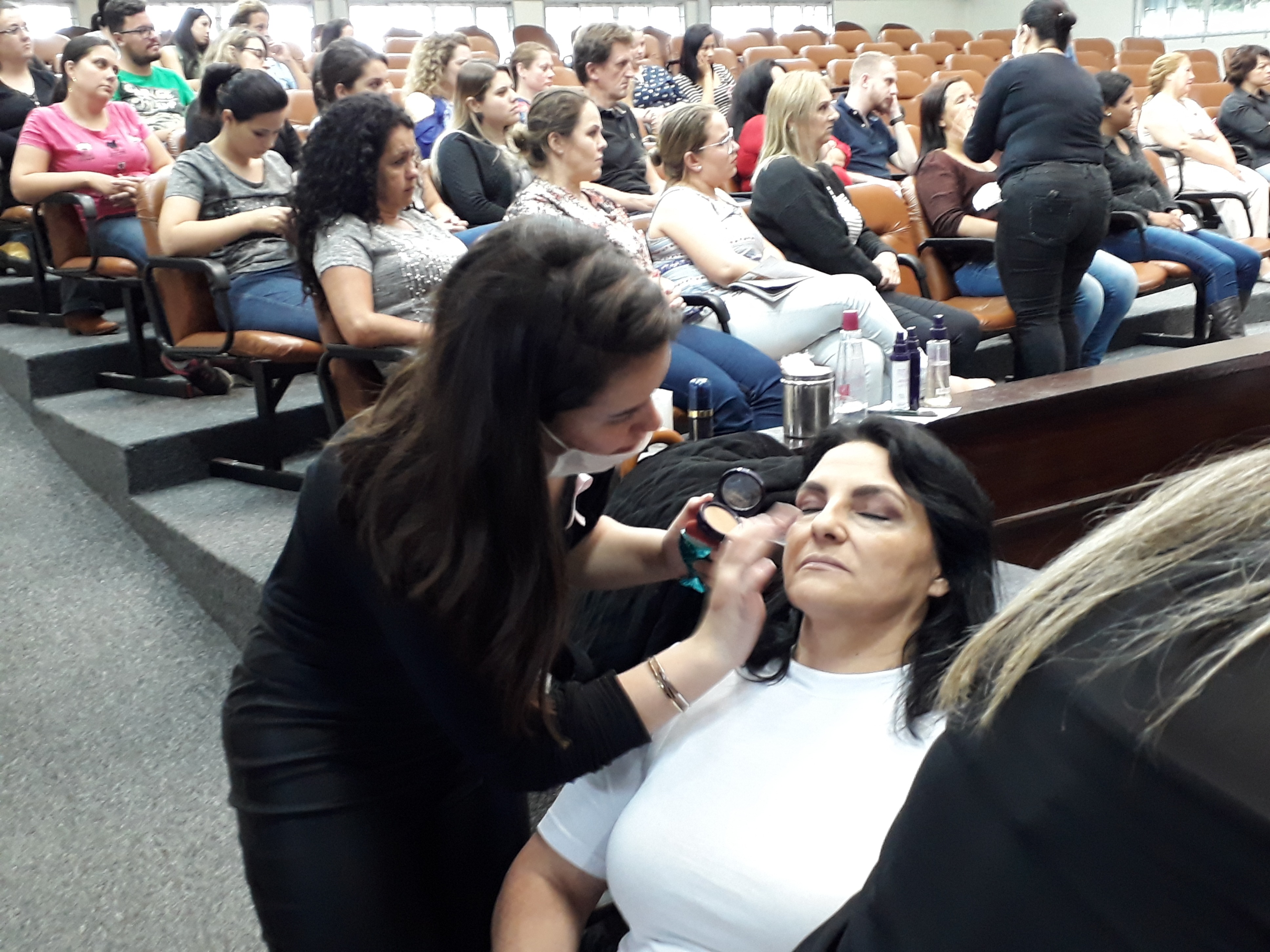 UMA TARDE INSPIRADORA - OUTUBRO ROSA