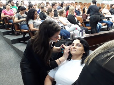 UMA TARDE INSPIRADORA - OUTUBRO ROSA